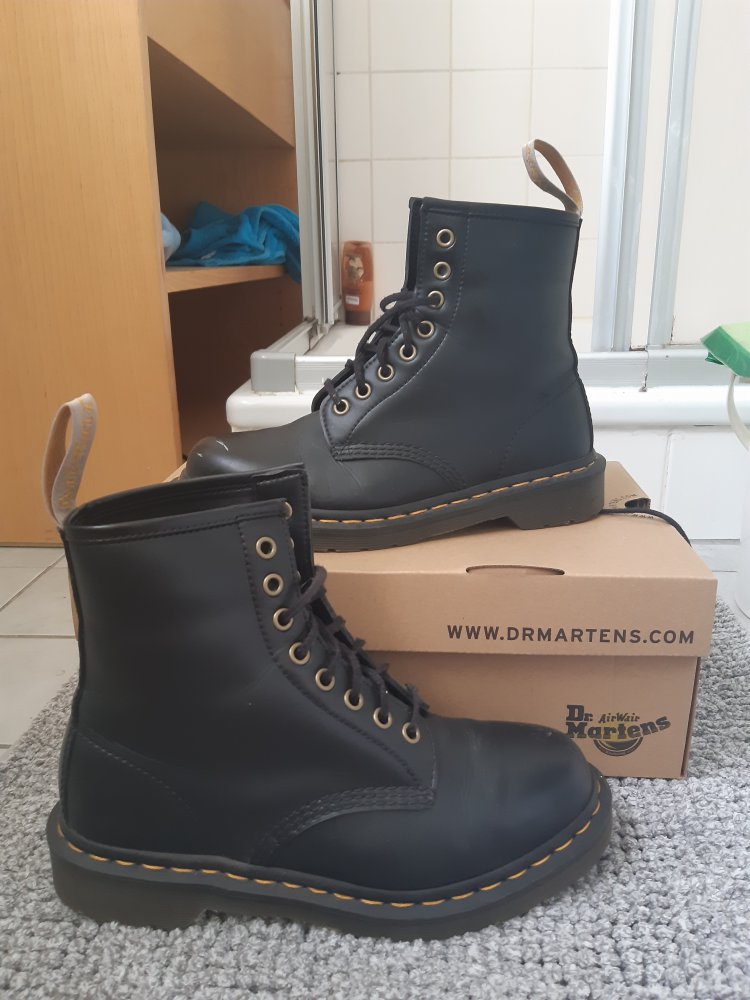 doc martens sinclair vegan