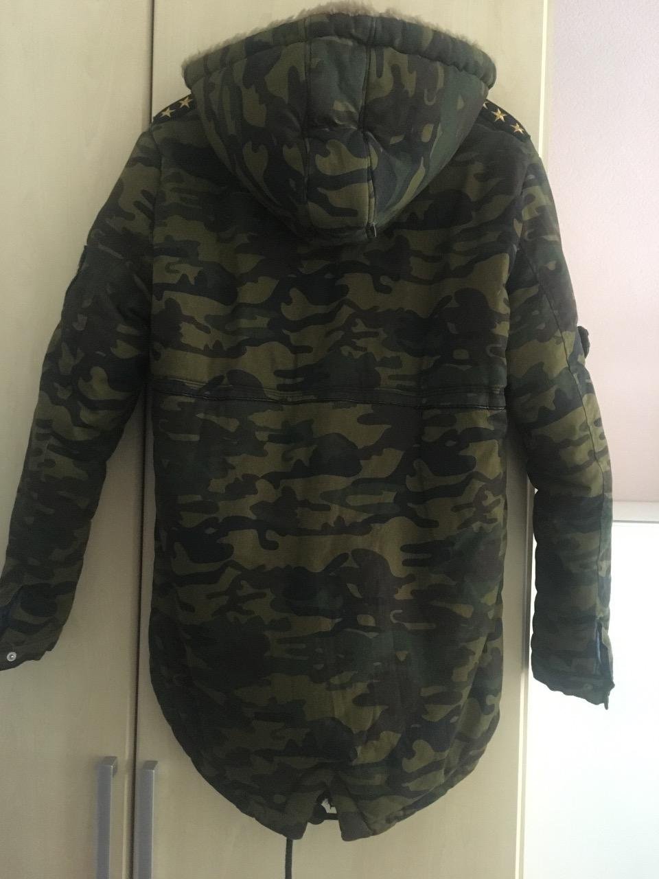 Jungen Kapuzenjacke  mit Flecktarn Gr. XXL top Zustand!