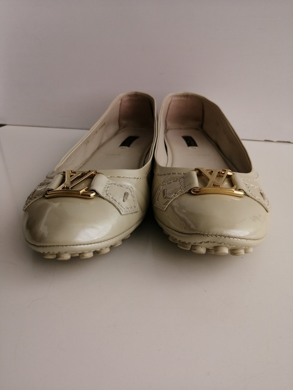 Louis Vuitton ballerinas 39