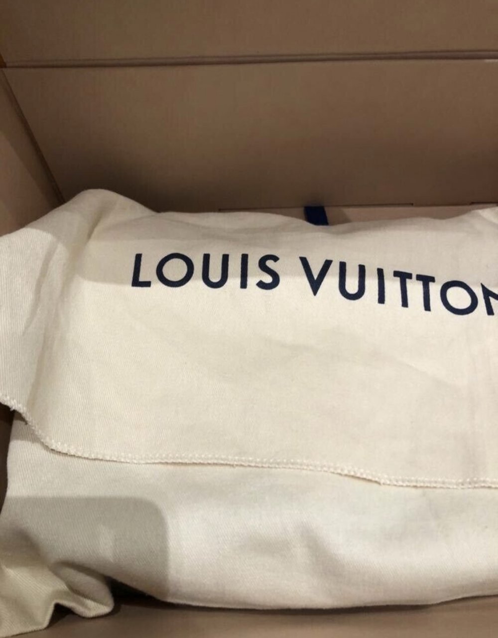 Louis Vuitton 