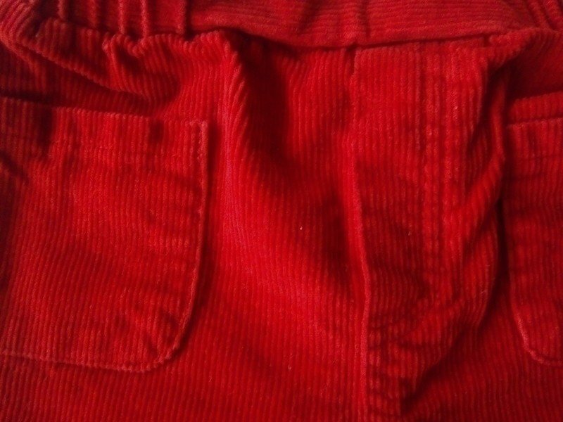 Schöne rote Cordhose Gr.62/68 