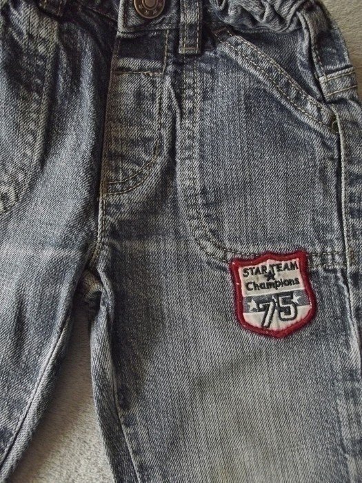 Sehr schöne Jeans Gr. 86