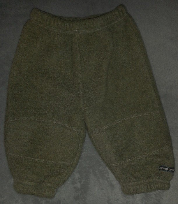 Schöne grüne Fleece Hose Gr. 62 