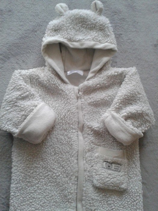 Sehr süßer kuschelig warm gefütterter Wagenanzug/Fußsack Gr. 62/68 