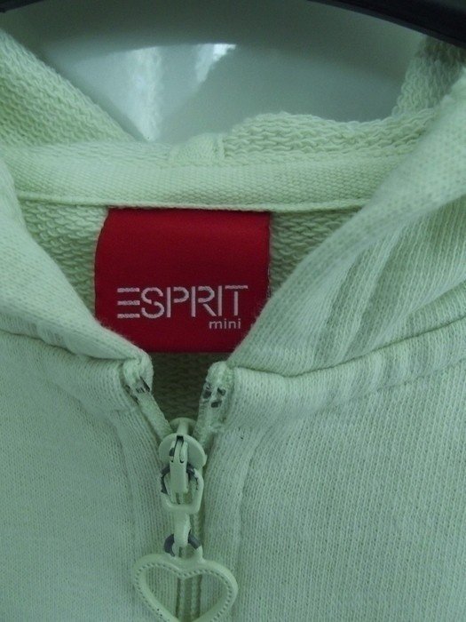 Schöne zart grüne Jacke mit Kapuze von Esprit 