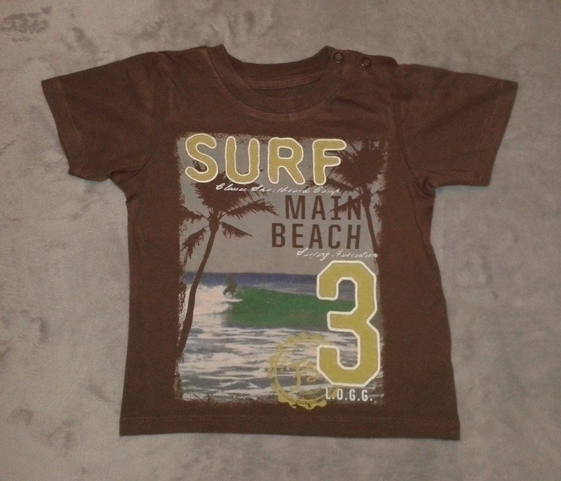 Schönes braunes Shirt mit Aufdruck Gr. 74