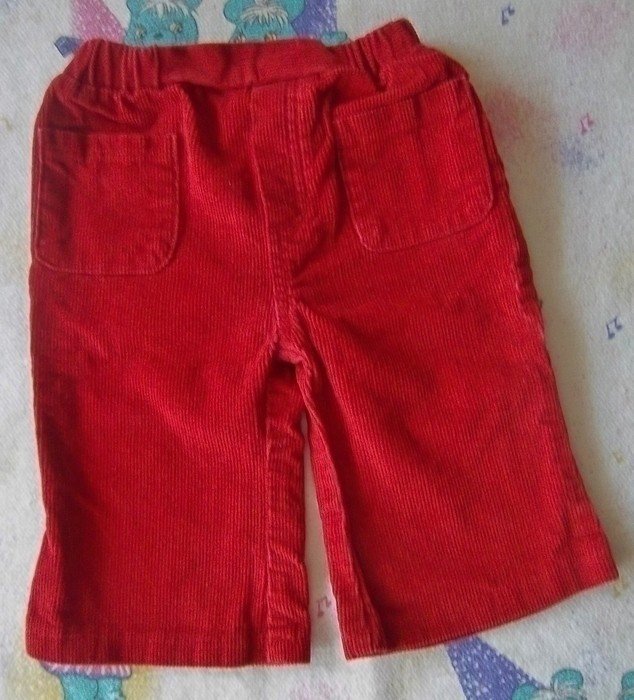 Schöne rote Cordhose Gr.62/68 