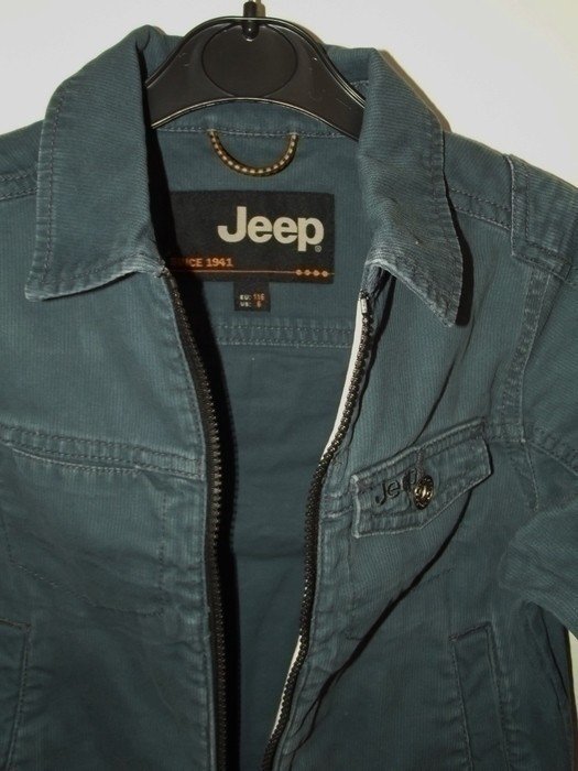 Sehr schöne neuwertige Cordjacke von Jeep 