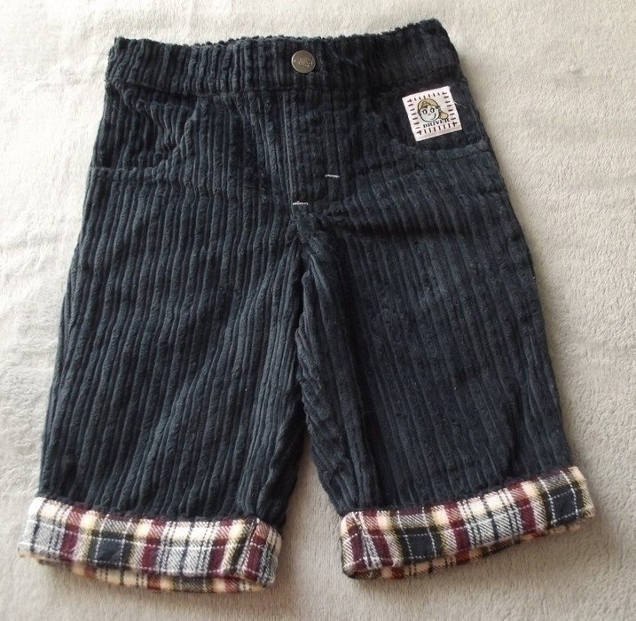 Sehr schöne Cordhose Gr. 62 