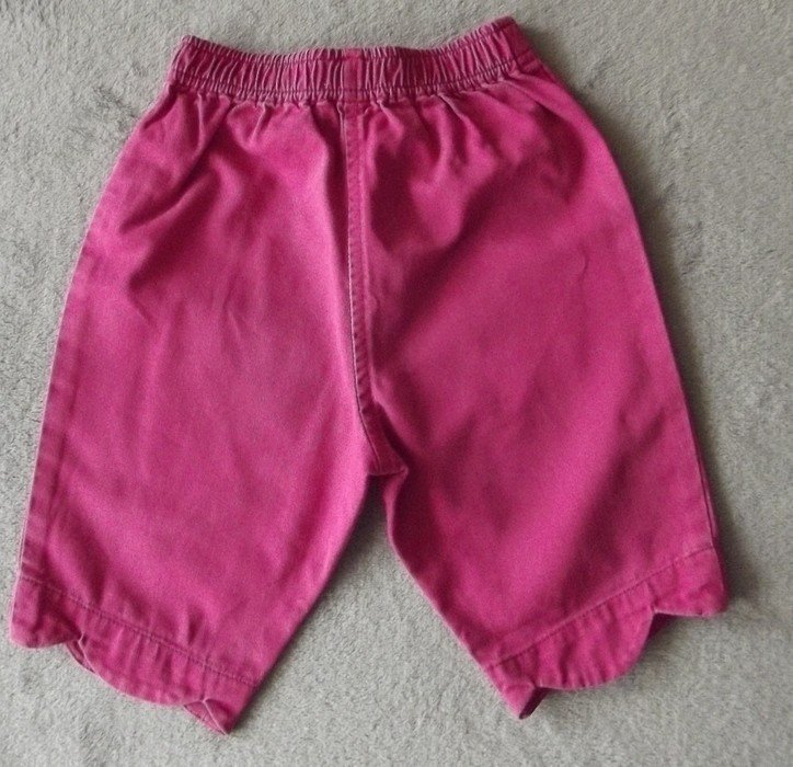 Sehr süße pinke Hose von Esprit 