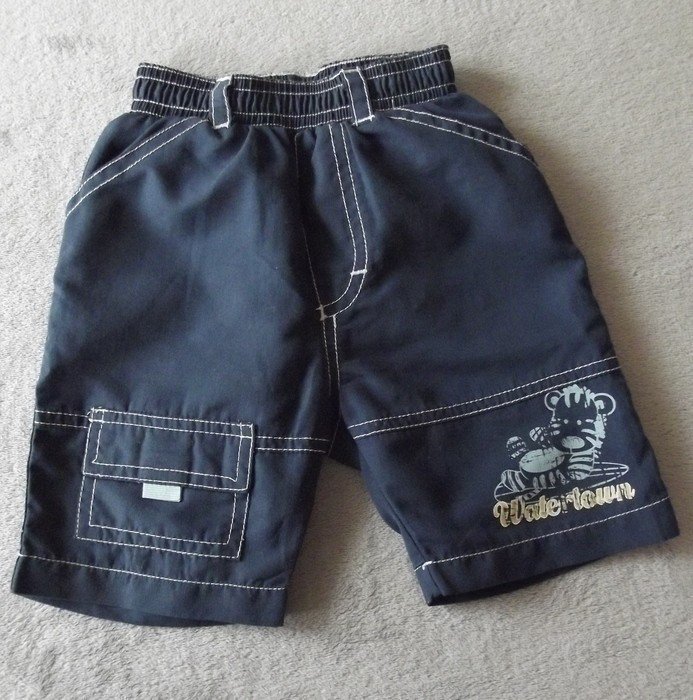 Sehr schöne blaue Shorts Gr.74 