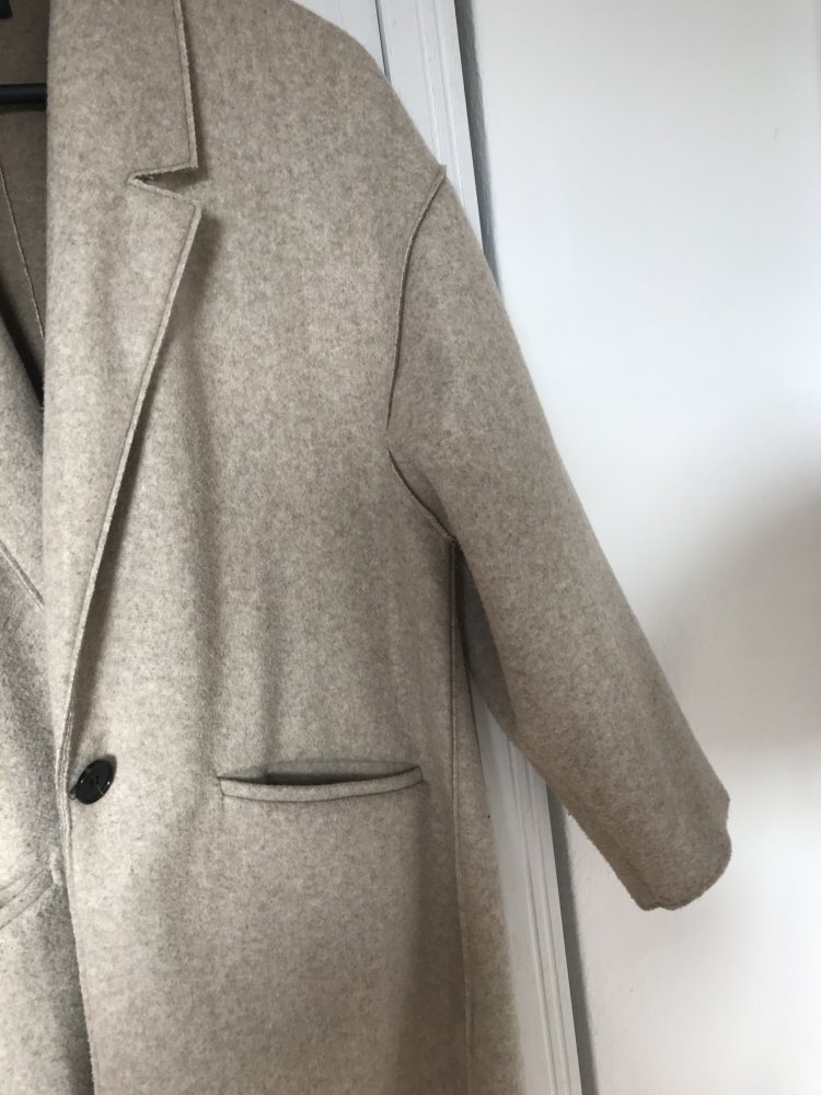 Oversized zara Mantel 