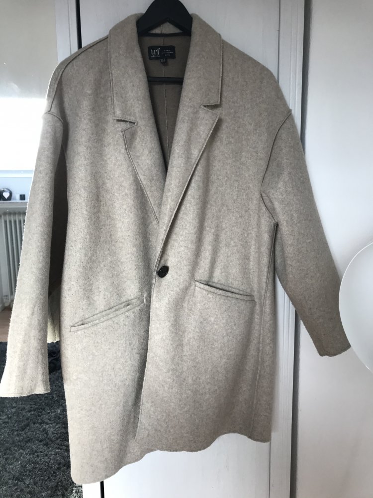 Oversized zara Mantel 