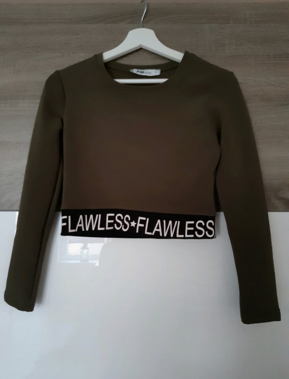 Bauchfreies Oberteil 