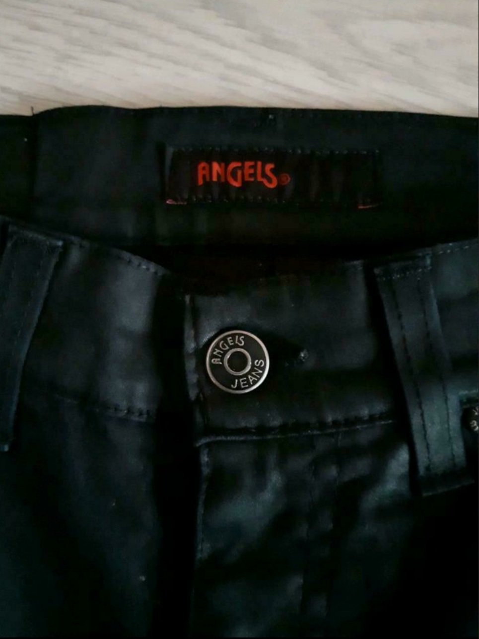 Lederhose von der Marke Angels 