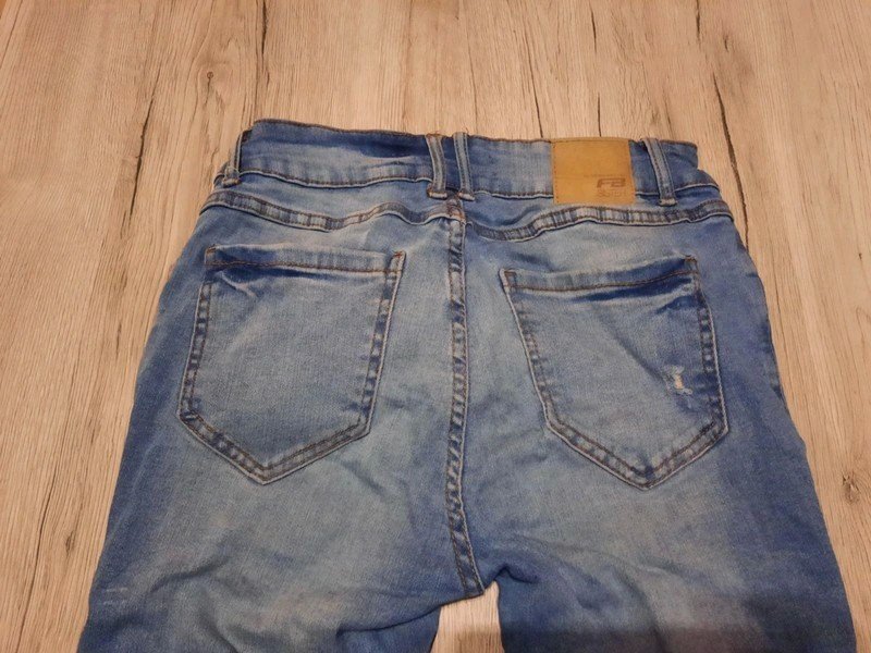 Damen Ripped Jeans skinny low waist Gr. 27 von New Yorker