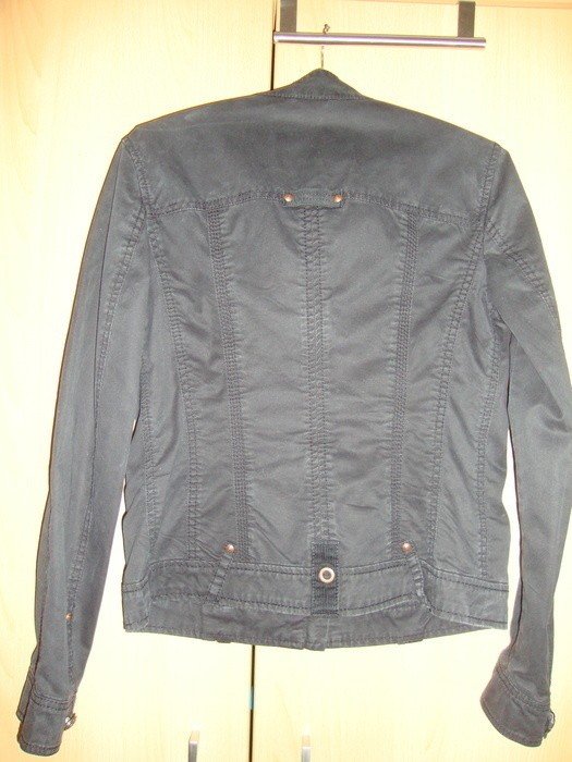 Sommerjacke in schwarz von Esprit Übergangsjacke, Bikerjacke