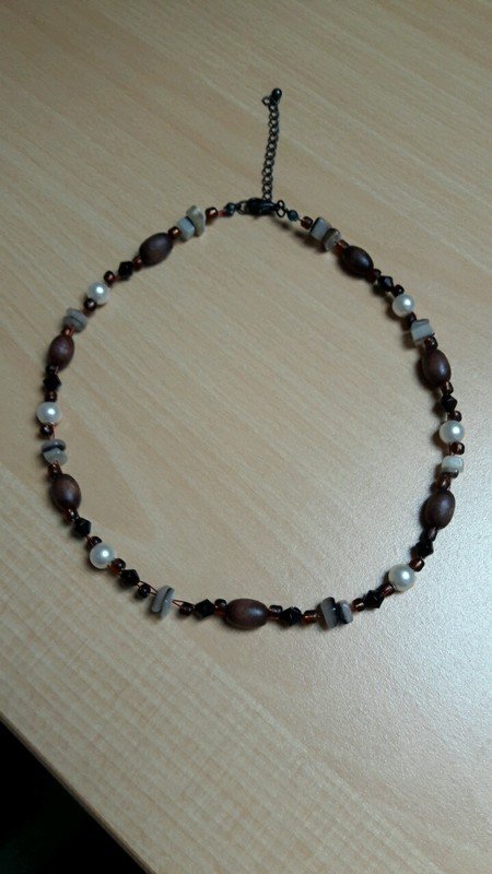 Halskette mit Perlen und Holzperlen Handmade Boho Ethno