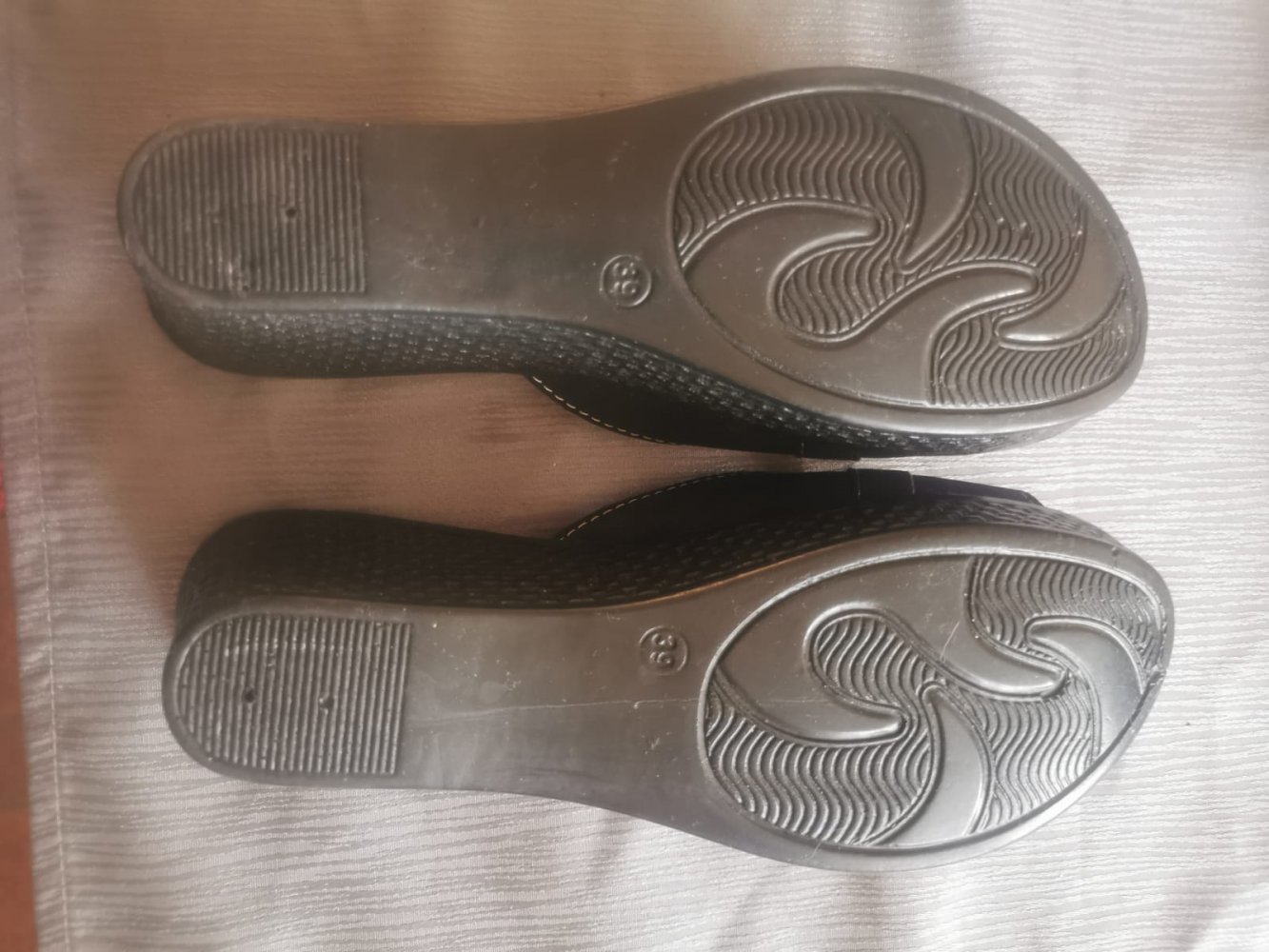 Damen Hausschuhe mit Absatz