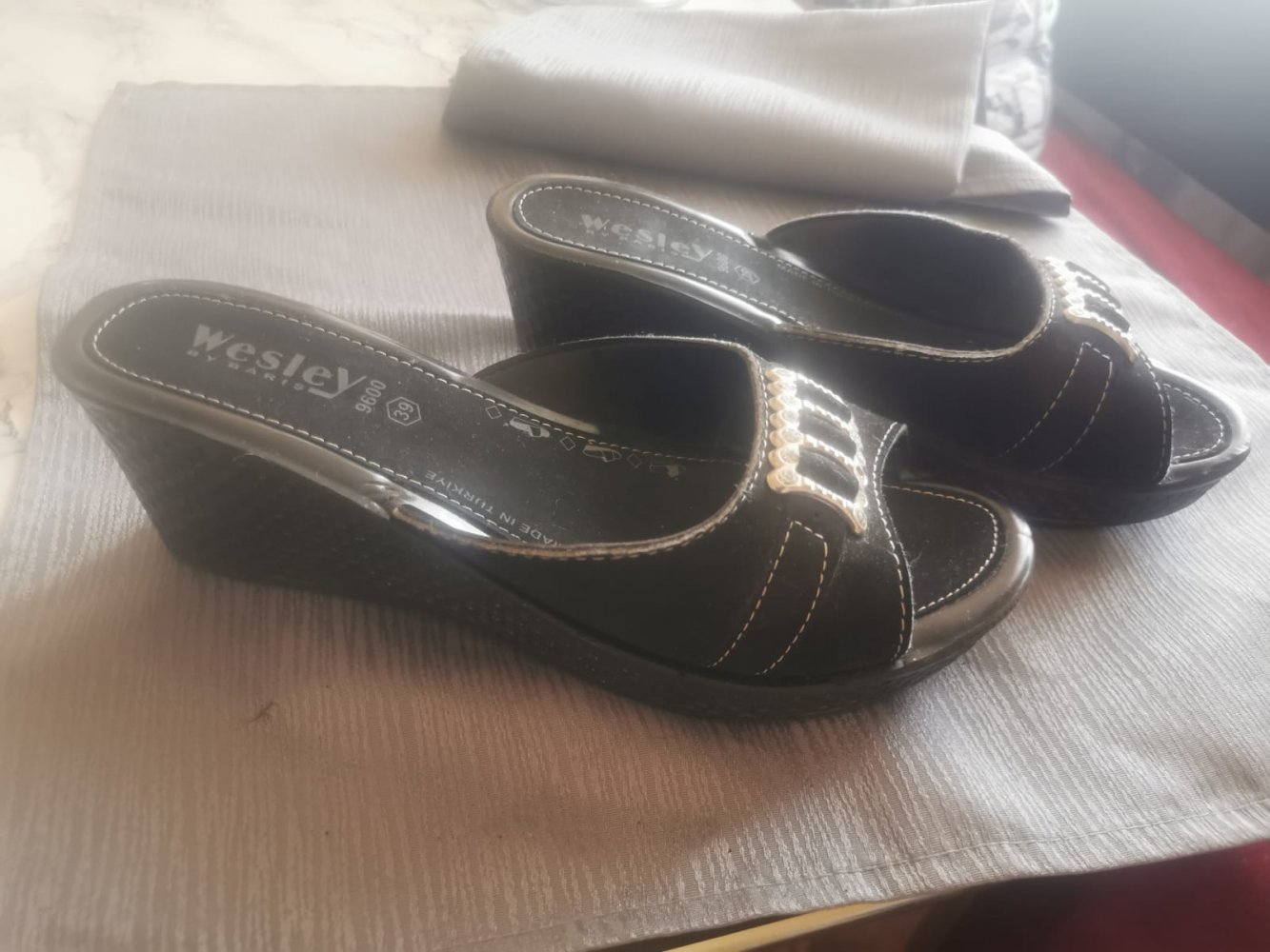 Damen Hausschuhe mit Absatz