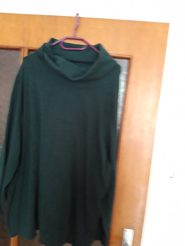 Pullover grün , Größe 52/54, bpc