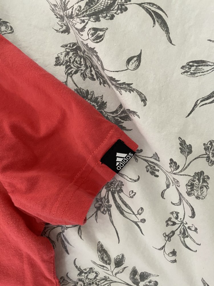 Adidas T-Shirt