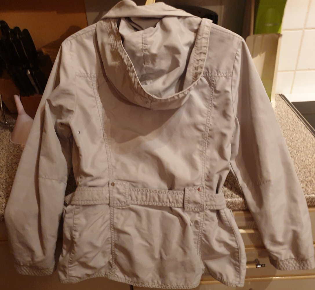 Graue All Wetter Jacke 