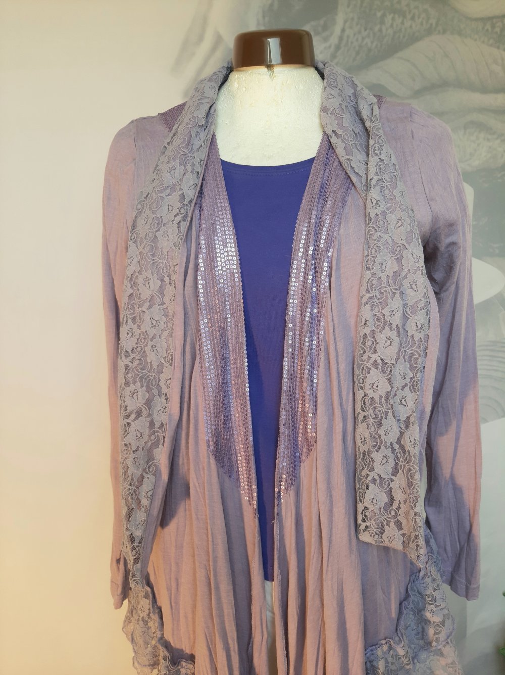 Long Strickjacke/Tunika mit Spitze