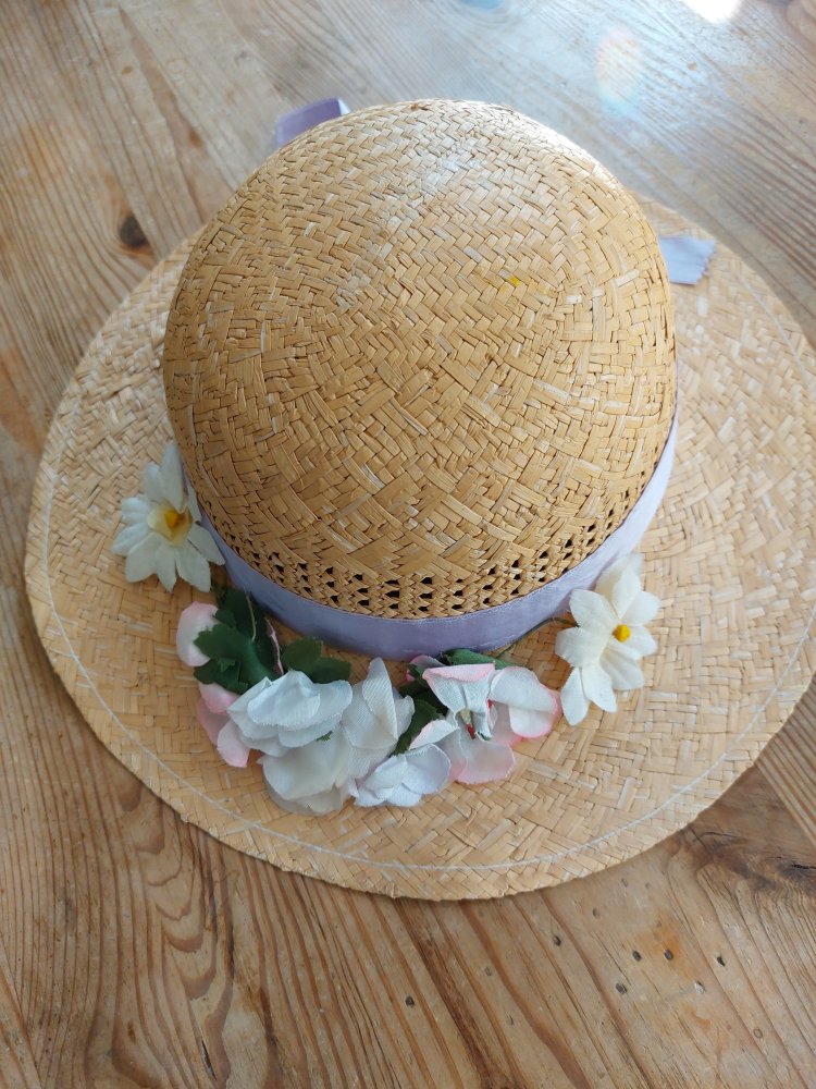 Strohhut mit lila Band - Kopfumfang 55