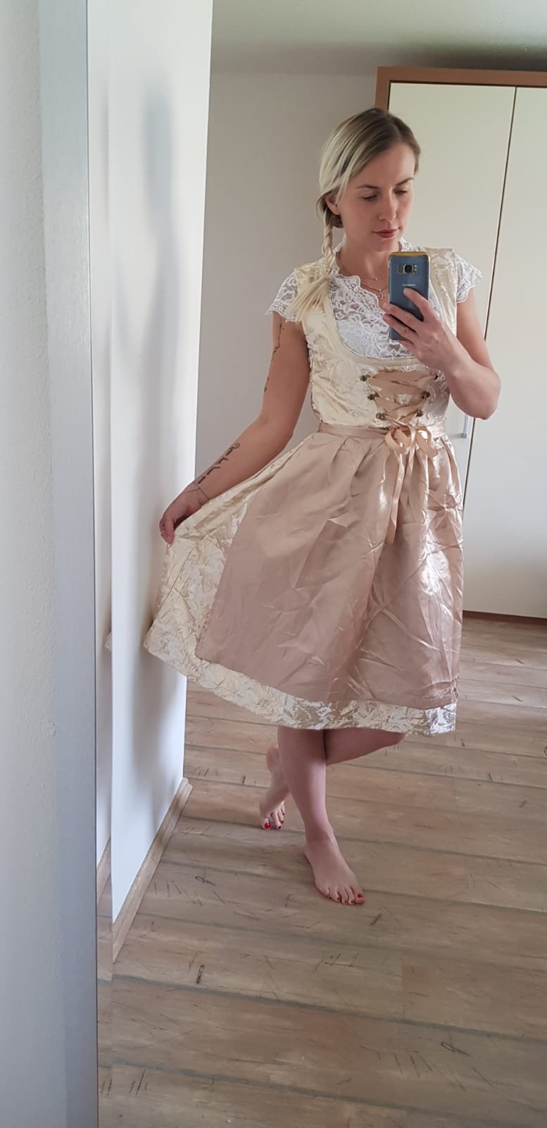 Dirndl Gold 