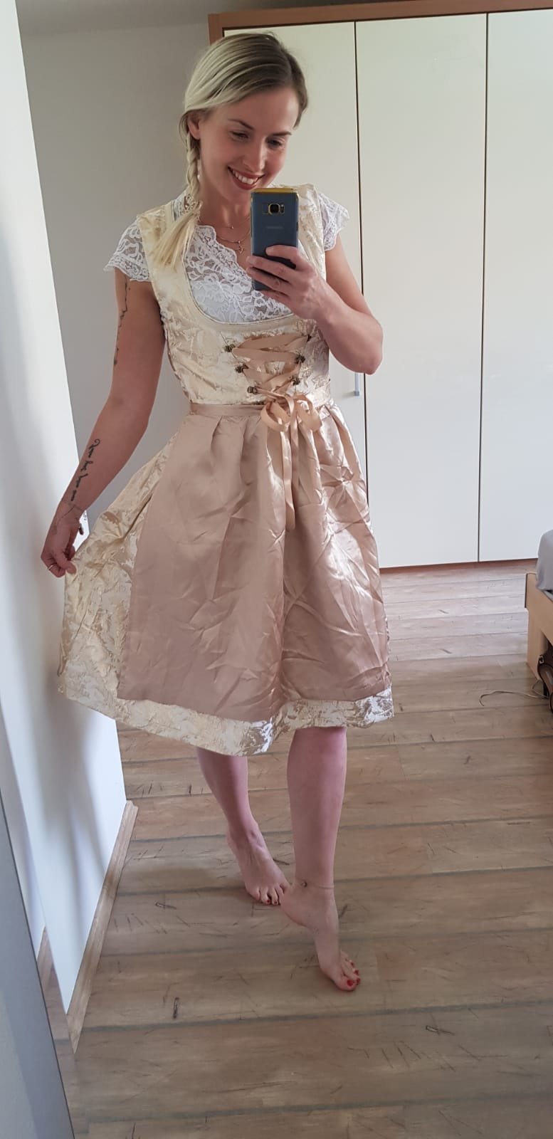 Dirndl Gold 