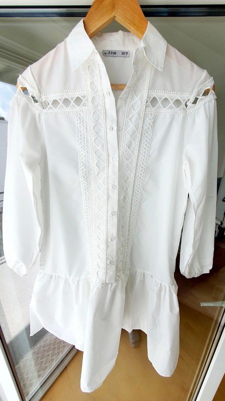 Weißes Sommerkleid