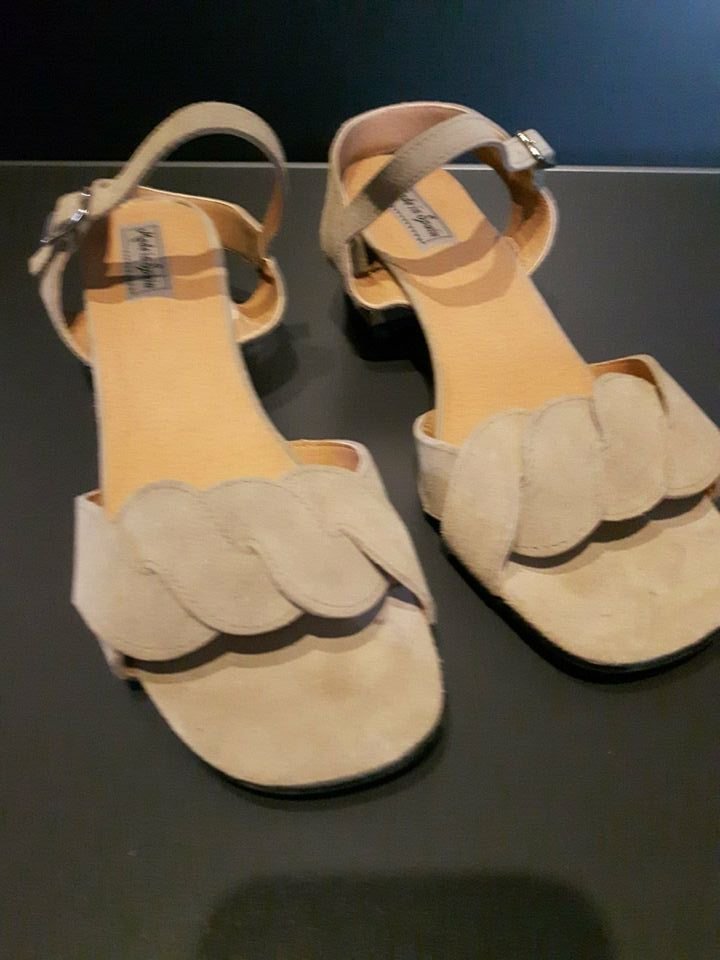 Damensandaletten