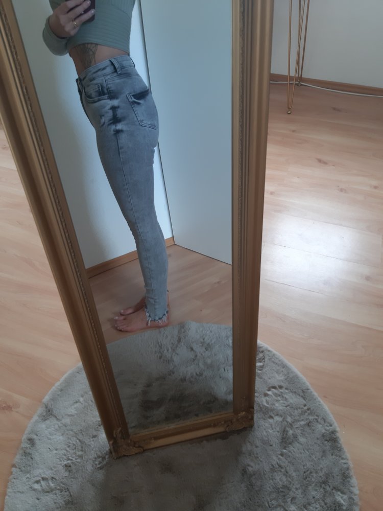 Röhrenjeans high waisted 