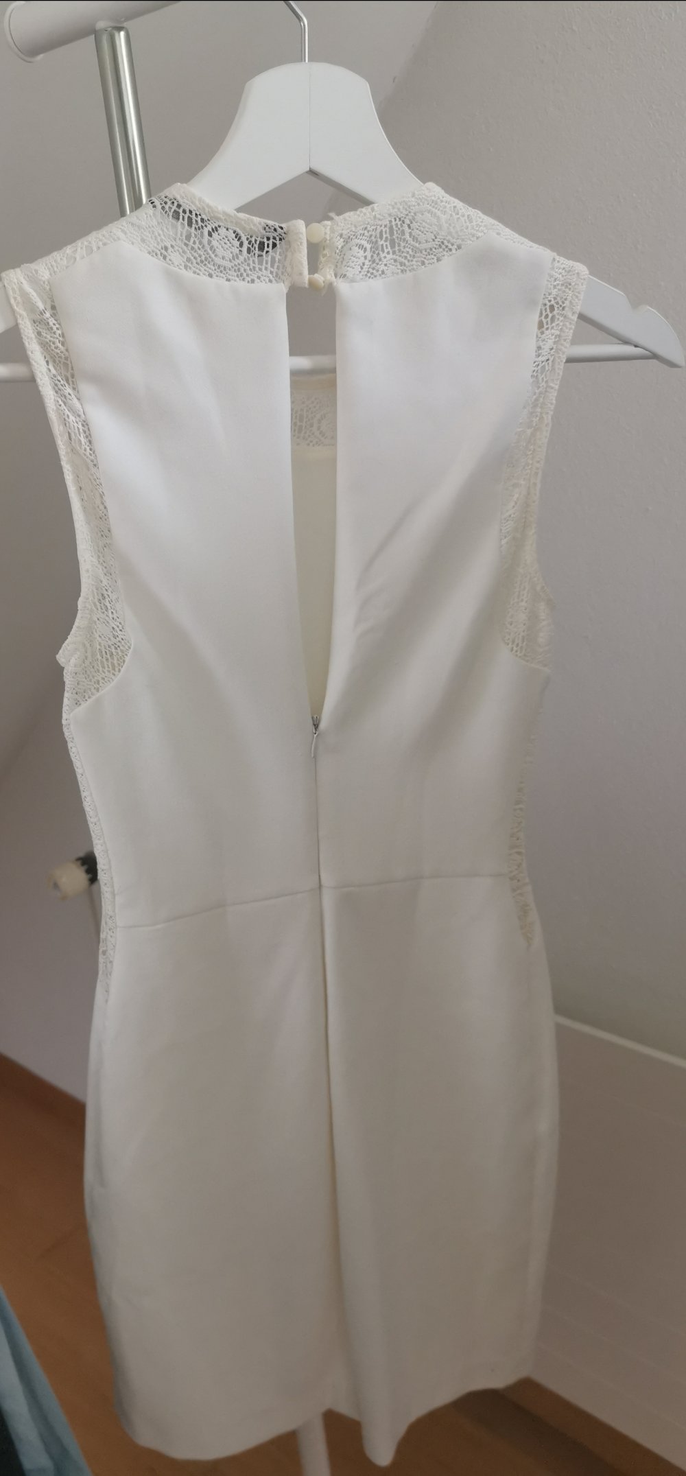 Kleid mit Spitze