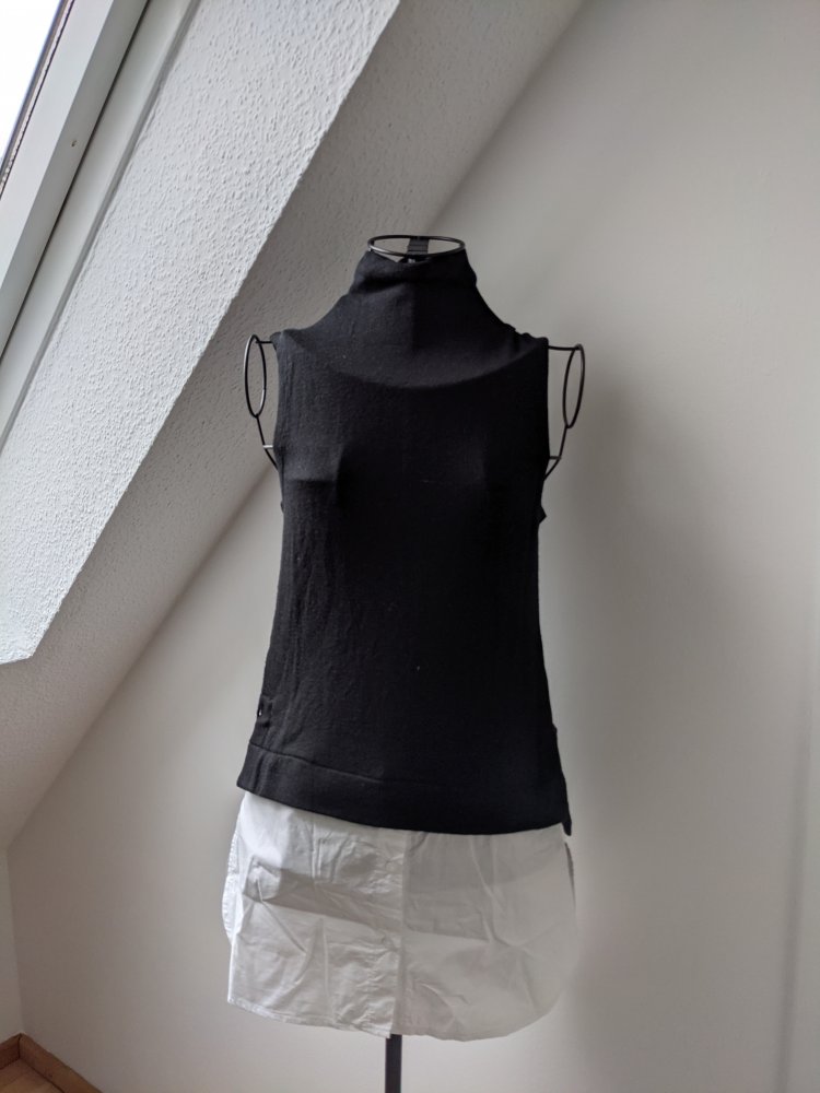 Klassisches Oberteil von Bik Bok