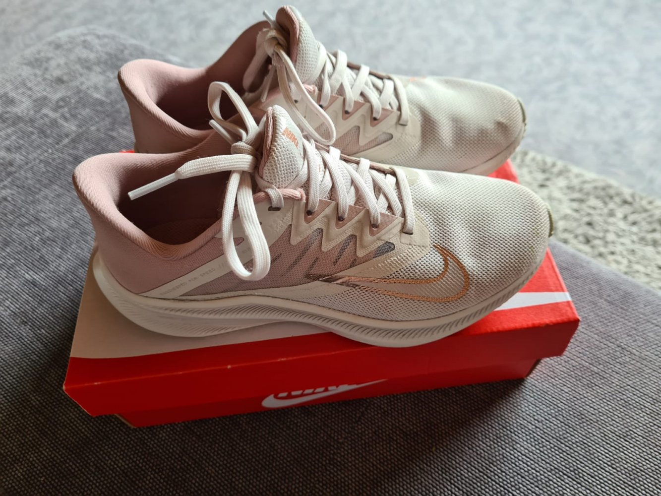 Nike Schuhe Damen Gr.38