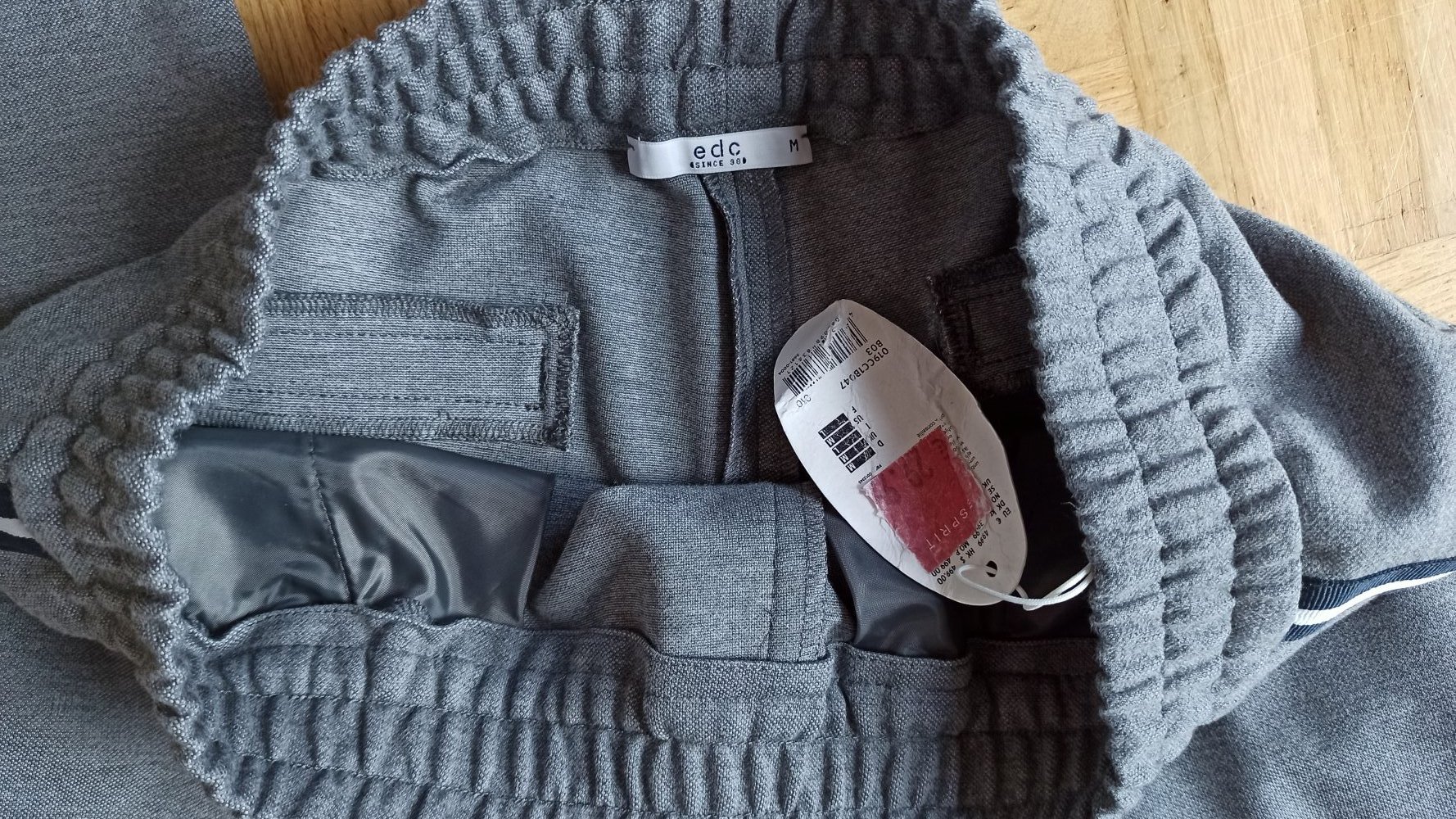 Jogginghose im Business Style, neu