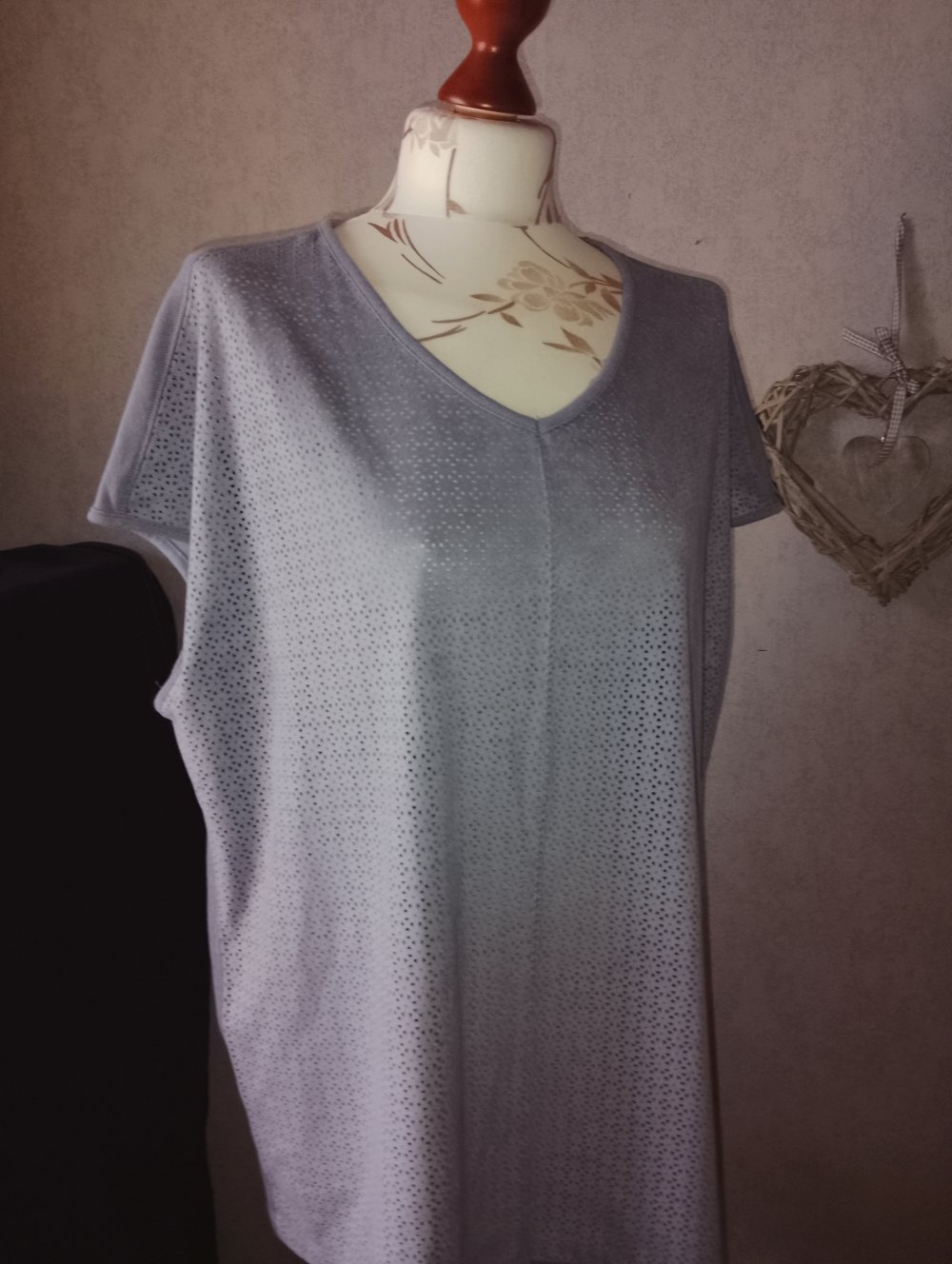 Bonita Damen Sommer Shirt Gr.46 grau Lochmuster