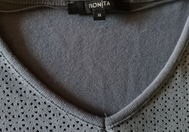Bonita Damen Sommer Shirt Gr.46 grau Lochmuster