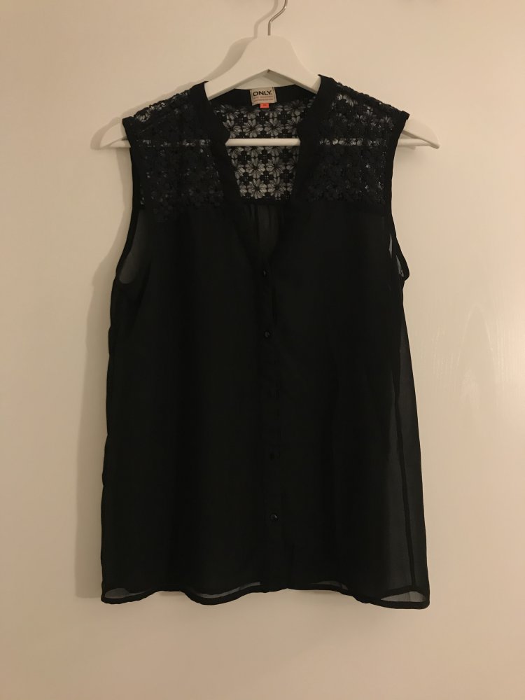 Kurzärmelige schwarze Bluse 