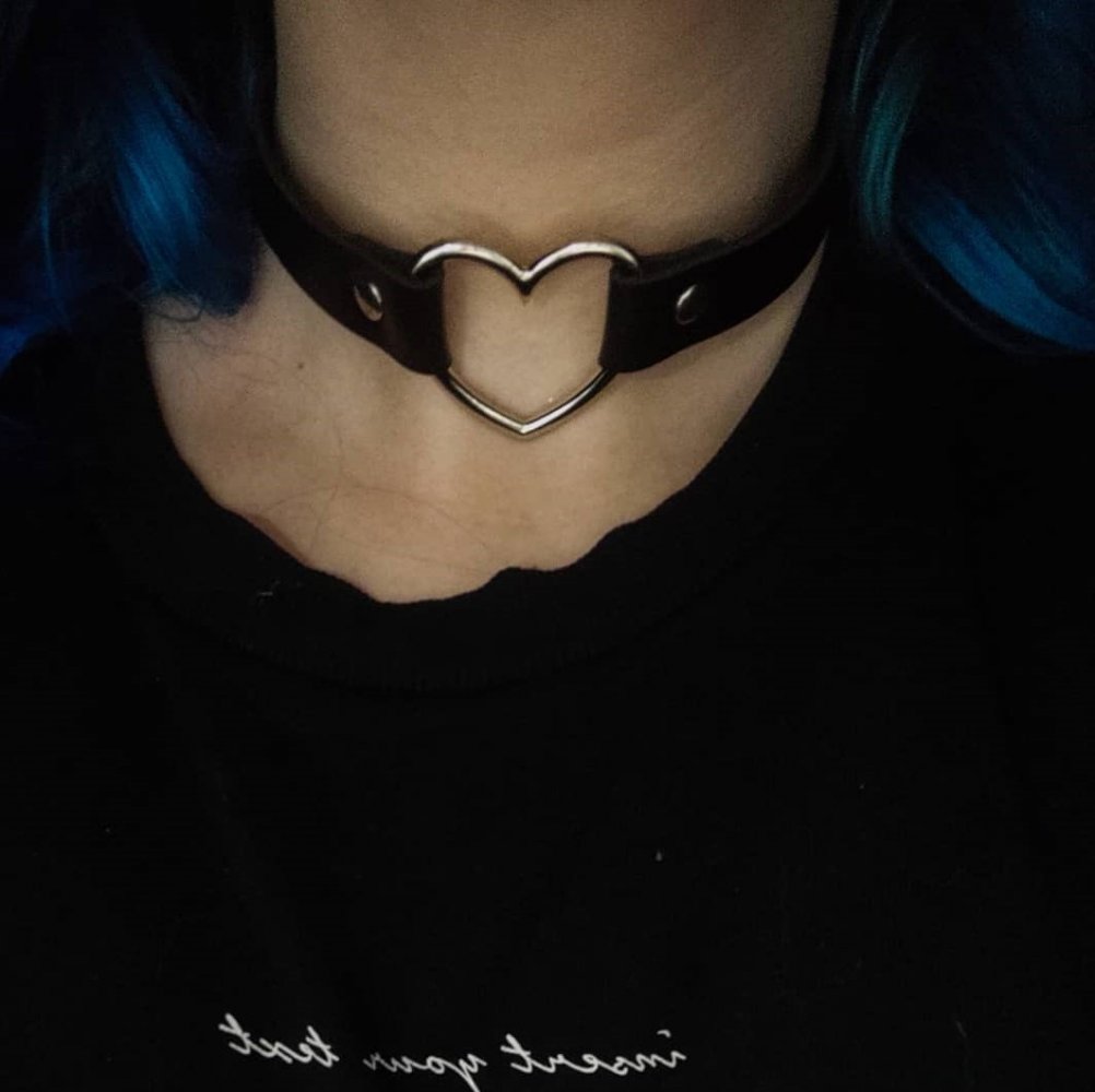 Damen Choker Herz - Halskette Halsband Schwarz Leder Goth