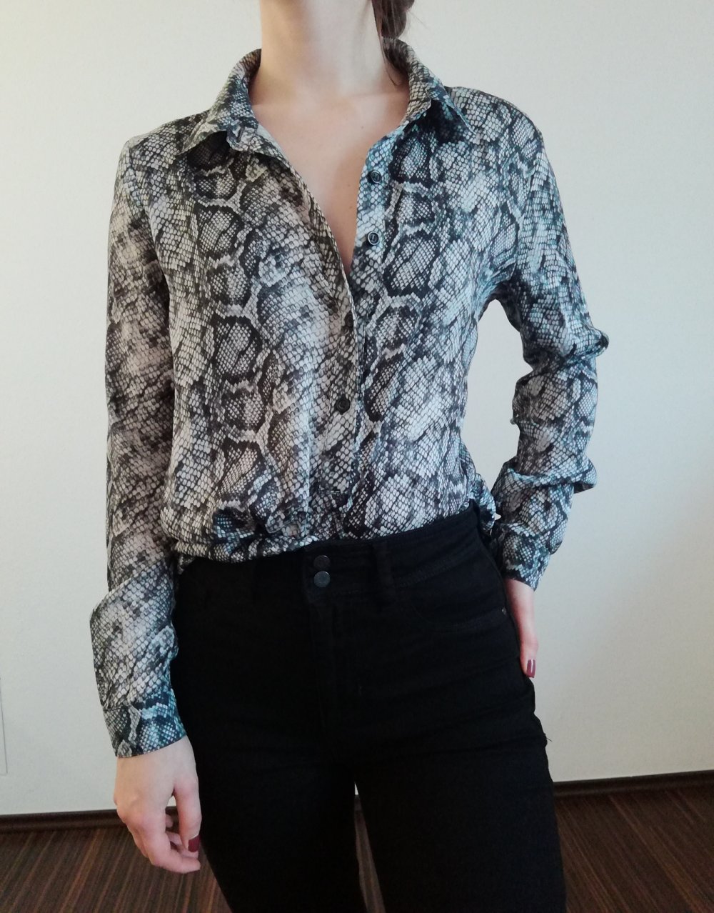 Oversize Bluse mit Schlangenprint