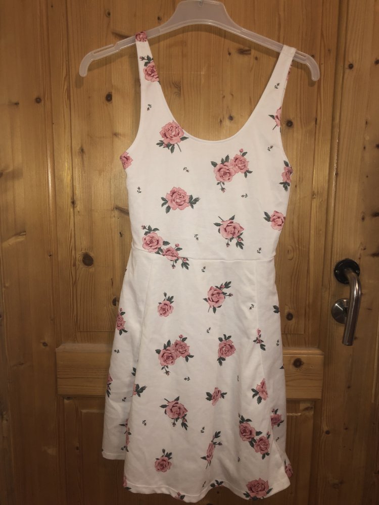 Süßes Blümchen Kleid