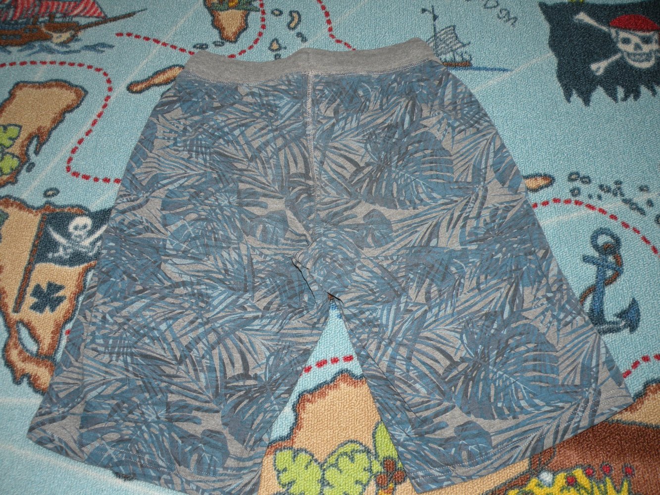 Jungen Sommer Shorts Bermudas Gr. 152 Pocopiano top Zustand Blau Grau Palmen Blätter