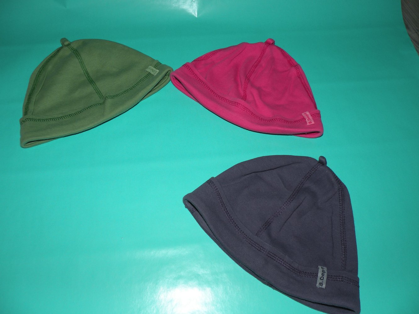 Set Paket Mützen Beanie Frühling Übergang 3 Stück H&M Gr 86 grün pink lila top