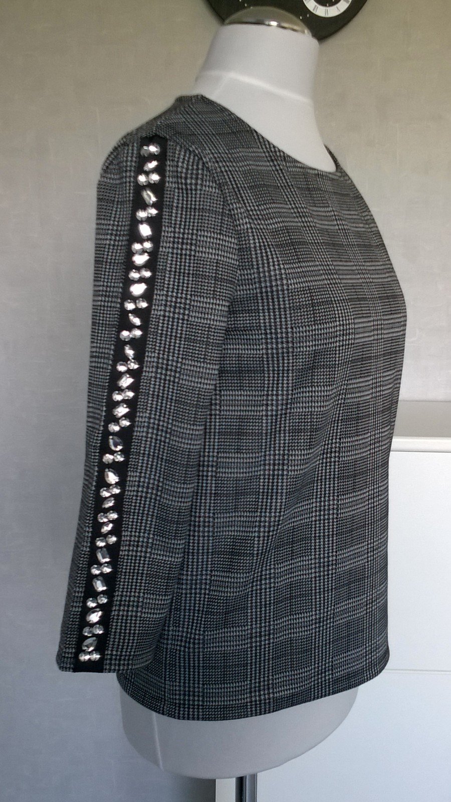 Shirt Bluse Oberteil Top ¾-Arm schwarz weiß kariert mit Steinen Gr. S Orsay neu mit Etikett