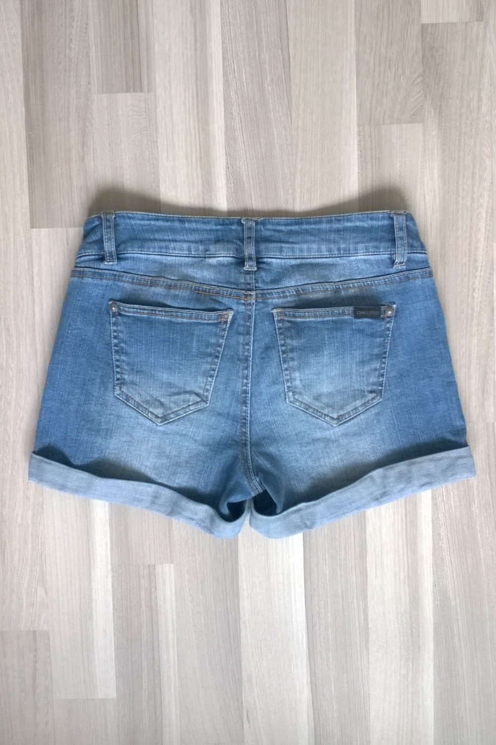 Jeansshorts Shorts blau Sterne W25 Only