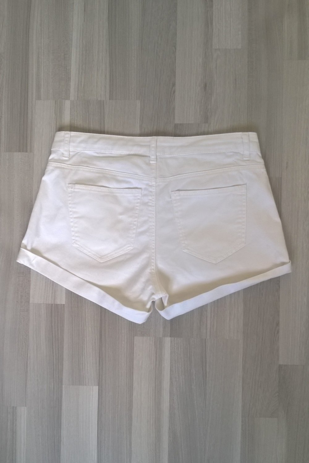 Jeansshorts Shorts Hotpants weiß Gr. 36 h&m