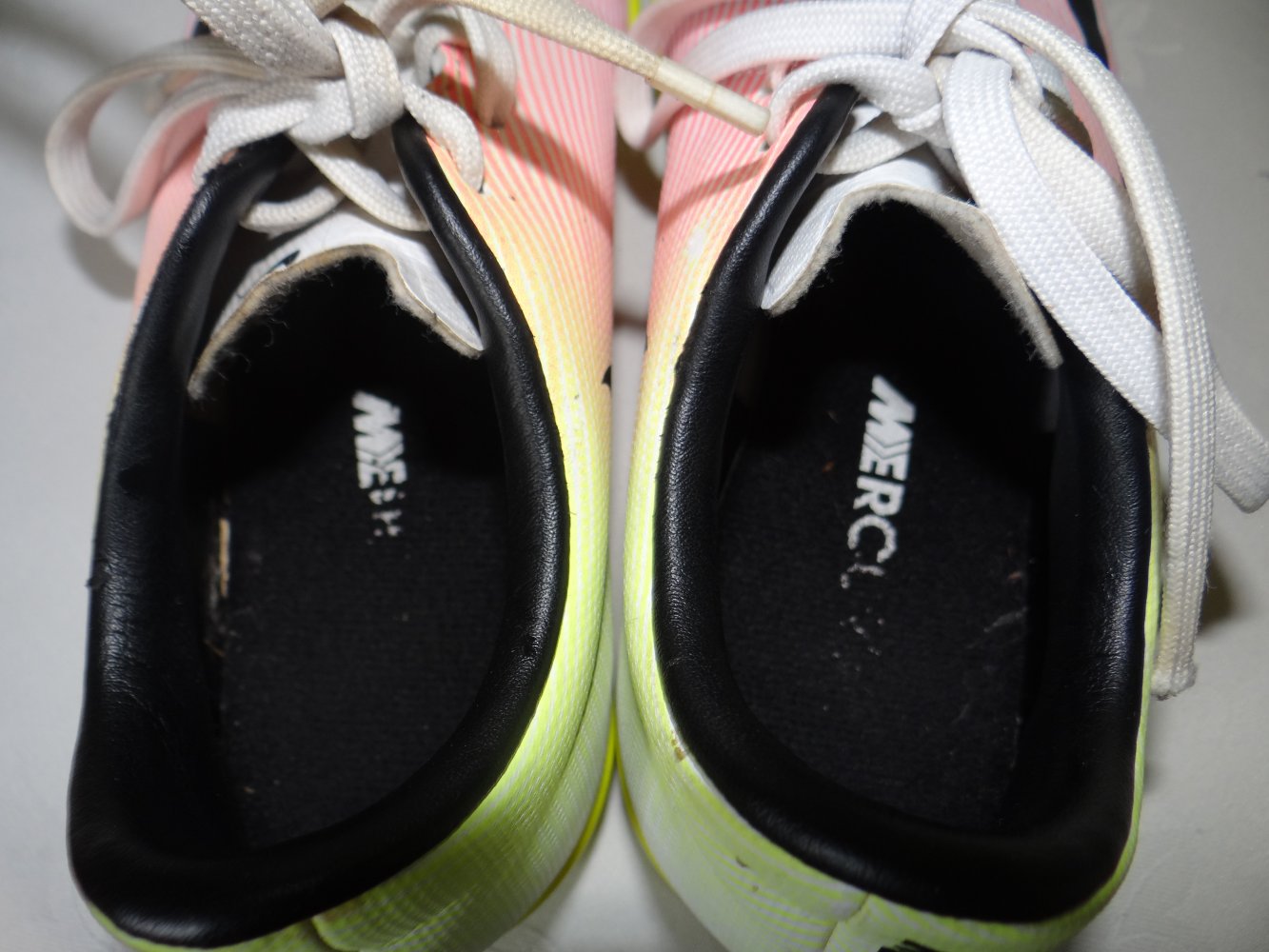 Nike Mercurial Gr. 30 US12,5C Kinder Sportschuhe Fußballschuhe 